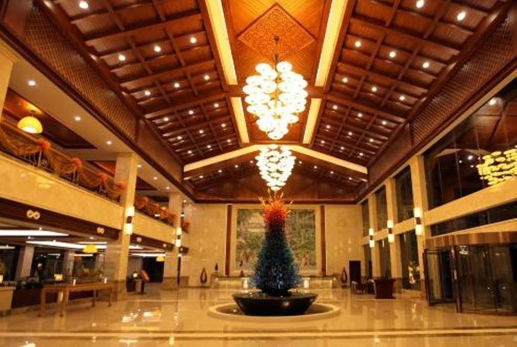 Ramada Plaza Xishuangbanna Hotel Exterior foto