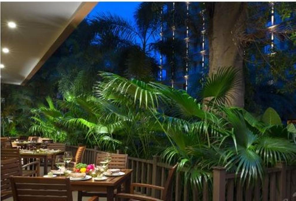 Ramada Plaza Xishuangbanna Hotel Exterior foto