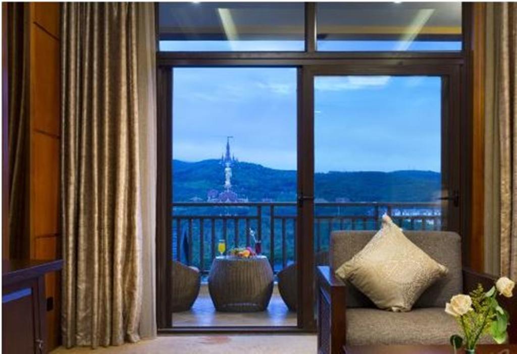 Ramada Plaza Xishuangbanna Hotel Exterior foto