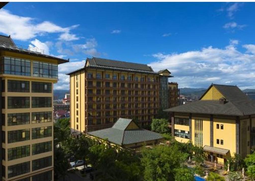 Ramada Plaza Xishuangbanna Hotel Exterior foto