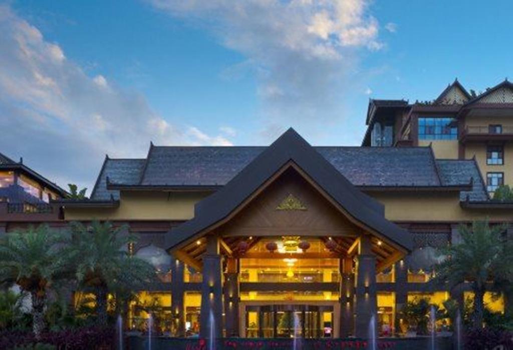 Ramada Plaza Xishuangbanna Hotel Exterior foto